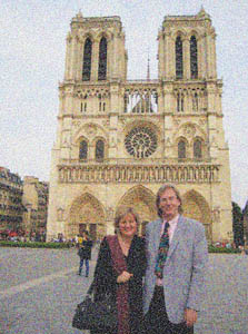 Gail & YON in front of Notre Dame