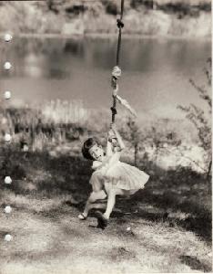 image hrhRopeSwing.jpg 